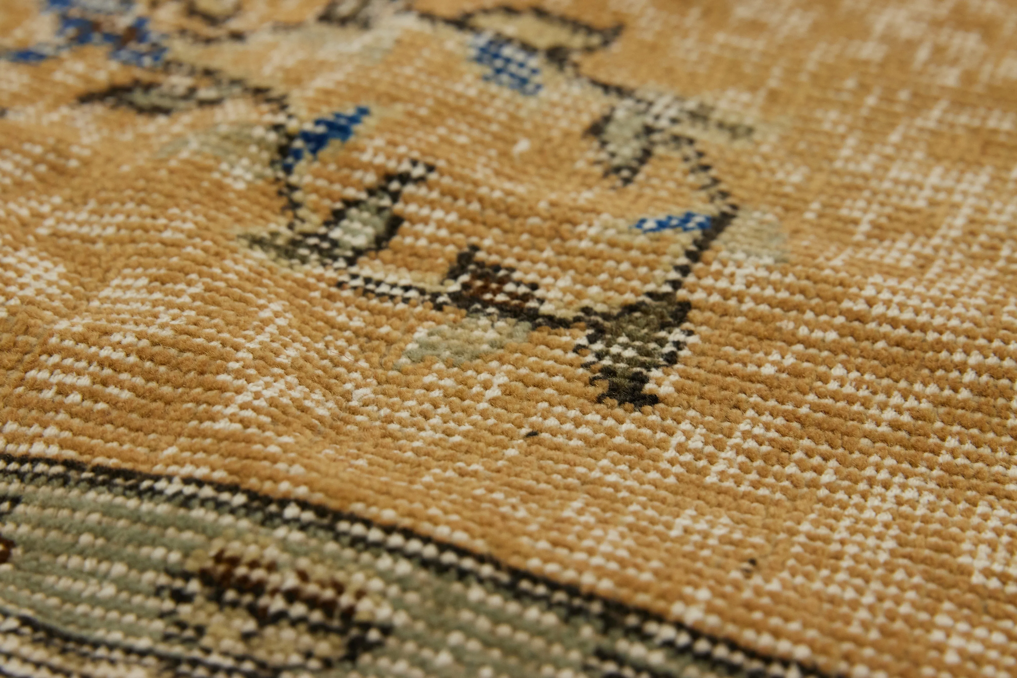 Vania - Vintage Turkish Area Rug