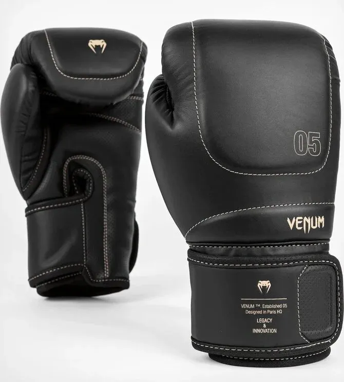 VENUM-05061-617 Impact Evo MUAY THAI BOXING GLOVES 10-16 OZ Black